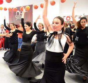 aprender a bailar sevillanas