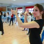Tocamos las palmas mientras aprendemos flamenco